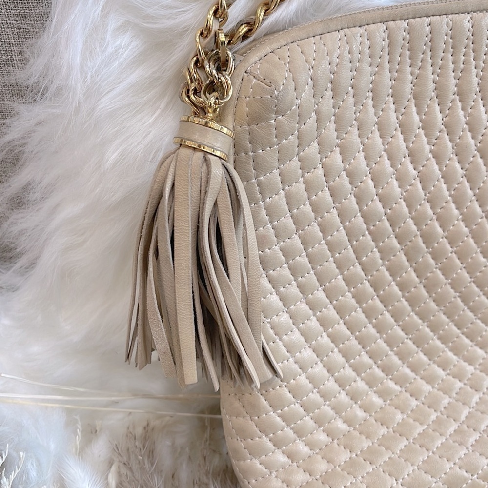 EUC Bally - Vintage Cream Diamond Quilted Leather Convertible Shoulder Purse‌‌ - Picture 4 of 11